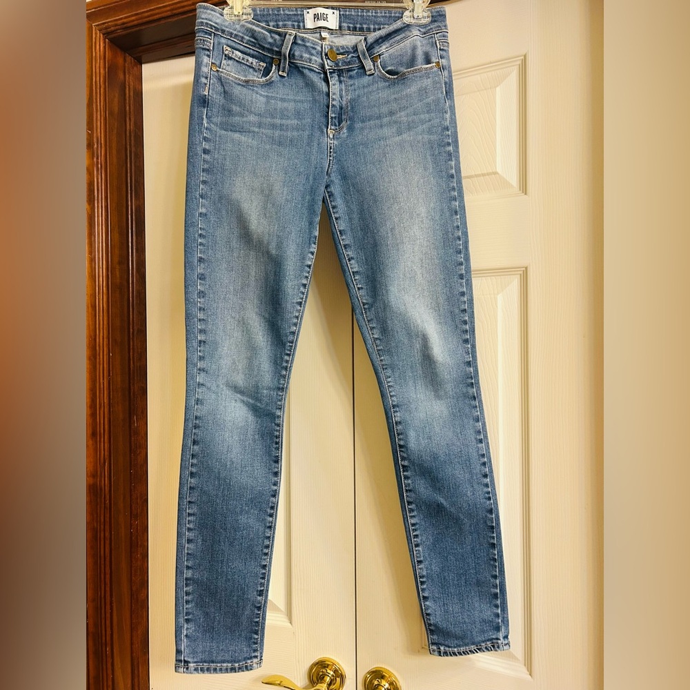 PAIGE Verdugo Ultra Skinny Jeans    Like New Condition